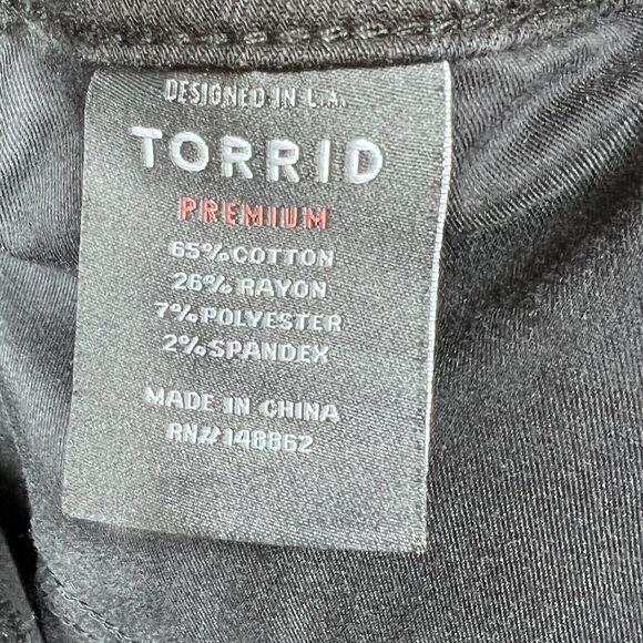 Torrid Jegging Jeans Womens Plus 22 Denim Stretch 28” Inseam Distressed Pockets - Picture 11 of 13